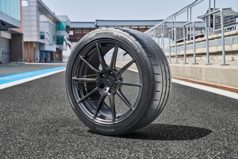 '절대강자' 벤투스, 글로벌 무대 휩쓴 초고성능 타이어 호평