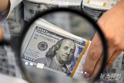 은값 사상 최고치···개인투자자 '은 테마' 열풍