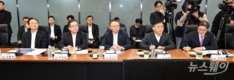 'M.AX 얼라이언스-국민성장펀드 연계 간담회' 찾은 경영진들