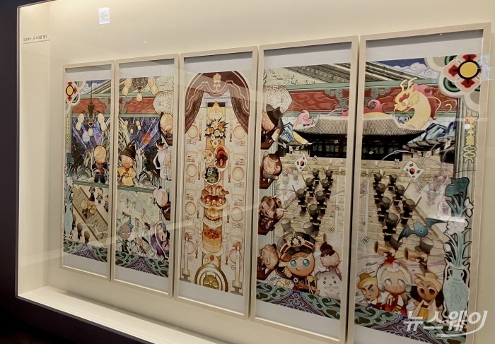 쿠키런 IP를 활용해 재해석한 다섯 폭 병풍 형식의 '쿠키런 상상화 2: 칭경예식, 새 시대를 열다' 작품. 사진=김세현 기자