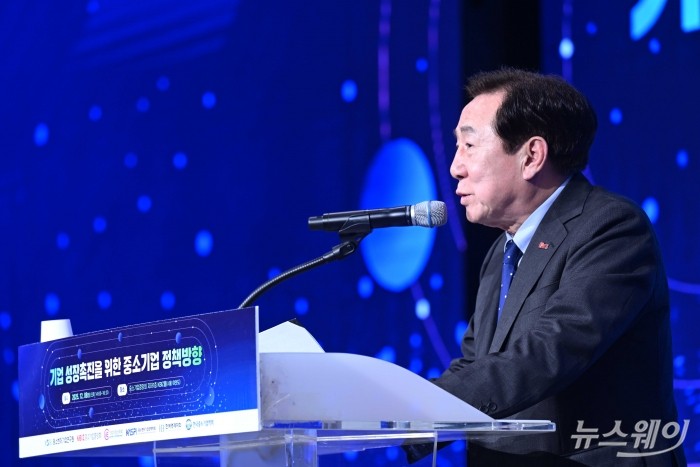 김기문 중소기업중앙회장이 8일 오후 서울 여의도 중소기업중앙회에서 열린 기업 성장촉진을 위한 중소기업 정책방향에서 환영사를 하고 있다. 사진=강민석 기자 kms@newsway.co.kr