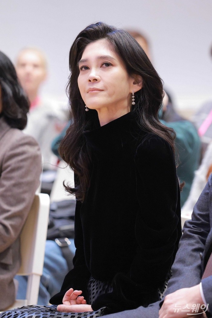 이부진 한국방문의해위원회 위원장 겸 호텔신라 대표이사가 17일 오전 서울 중구 커뮤니티하우스 마실에서 열린 2026 코리아그랜드세일 개막식에 참석해 자리하고 있다. 사진=강민석 기자 kms@newsway.co.kr