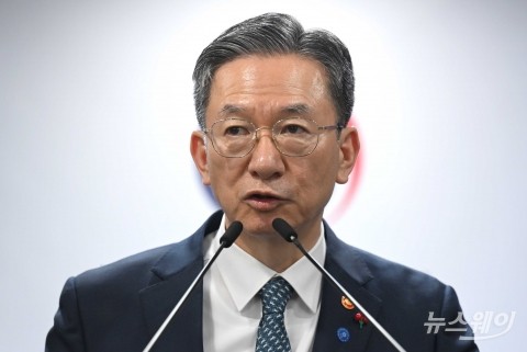 업무보고 사후 발표 나선 정성호 법무부 장관