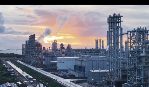 롯데, 사업 구조 재편으로 중장기 경쟁력 강화