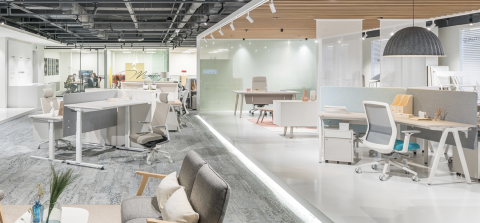 퍼시스, '통합 오피스 솔루션' 전환 미지근...신사업 아직 걸음마