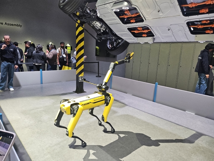 4족 보행 로봇 '스팟'. 사진=김다정 기자