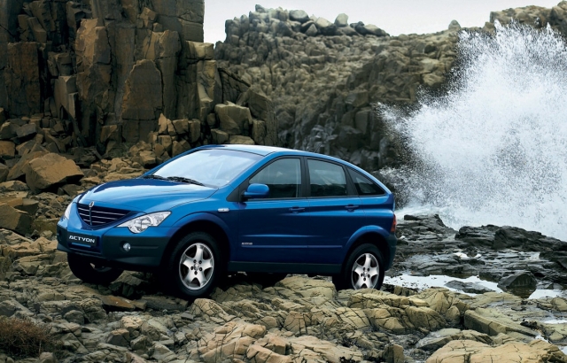 이스타나·무쏘·액티언···'추억의 단종차' 다시 꺼내든 KGM