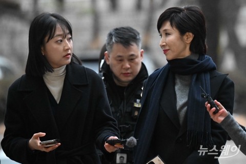 최태원·노소영, '노태우 비자금' 빠진 파기환송심 첫 변론기일