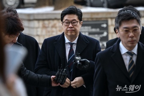 MBK, 법원서 거짓말했나···영장 기각 후 홈플러스 급여 논란