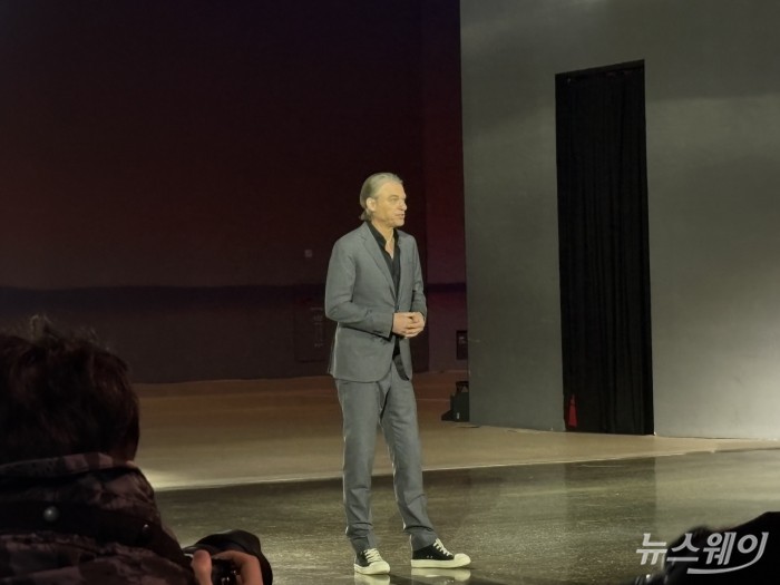 로렌스 반 덴 아커 르노 그룹 디자인 담당 부사장. 사진=황예인 기자