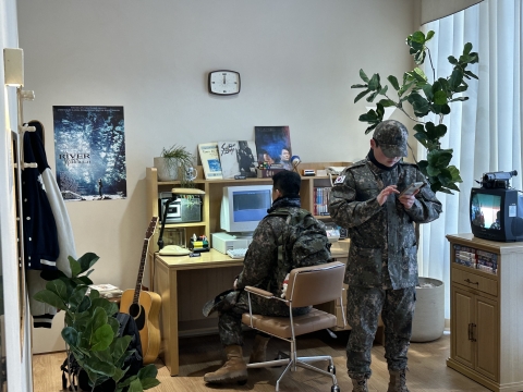 '삐삐'에 'AI 서비스'도···K-통신 산실 'KT 온마루' 가보니