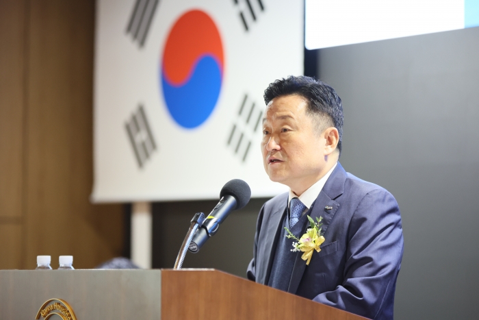 최인호 주택도시보증공사(HUG) 신임 사장이 28일 취임식에서 발언하고 있다. 사진=HUG 제공