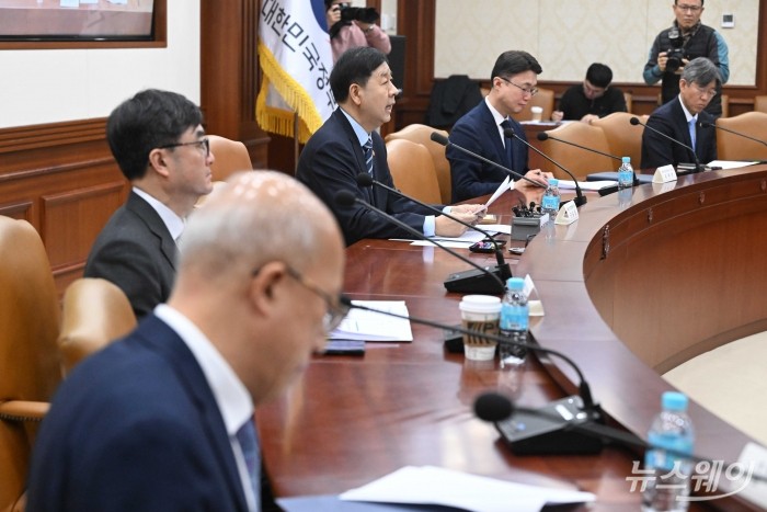 구윤철 부총리 겸 재정경제부 장관이 10일 오전 서울 종로구 정부서울청사에서 열린 대외경제장관회의에서 모두발언을 하고 있다. 사진=강민석 기자 kms@newsway.co.kr