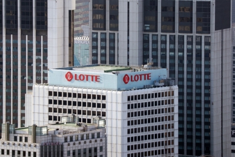 롯데쇼핑, 52주 신고가···대형마트 새벽배송 기대감 증폭