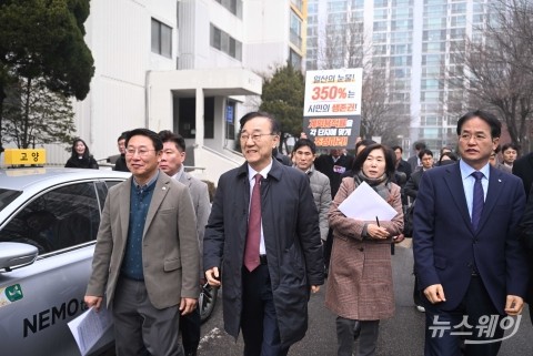 '고양 1기 신도시 정비사업 선도지구' 향하는 김윤덕·이동환