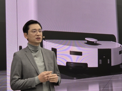 '로봇청소기 최강자 로보락 넘는 기술력'...삼성전자, 작정했다