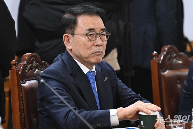 은행장 간담회 배석한 조용병 은행연합회장