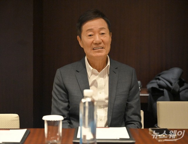 신동국 회장 "한미약품 인사 관여 안해···전문경영인 체제 유지"