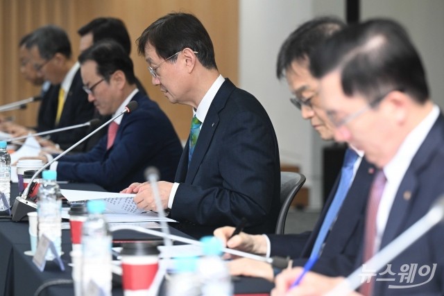 보험사 CEO 만난 이찬진 금감원장···지난해와 무엇이 달랐나