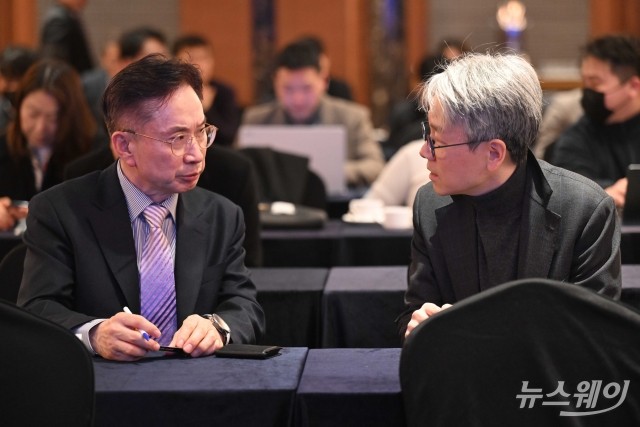 '풍력의 날' 배석한 김상렬-성진기-강영규-이진표-노광철-박원서-강금석