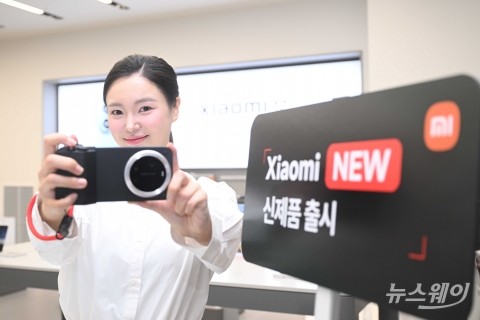 삼성전자 갤럭시 언팩 이틀 만에 맞불···샤오미, 17 시리즈 공개