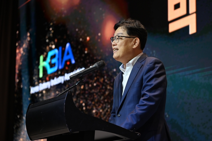 박태성 한국배터리산업협회 부회장이 3일 서울 여의도 글래드서울 '인터배터리 2026 미디어데이'에서 환영사를 하고 있다. (사진=한국배터리산업협회)
