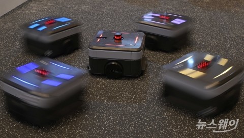 차세대 물류 자동화 미래 제시한 현대무벡스 자율이동로봇 'AMR'