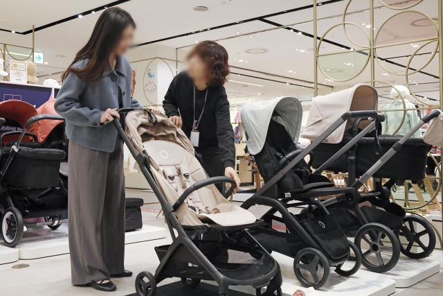 백화점, 출산 반등 신호에 키즈 시장 공략 강화