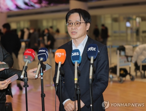 김정관 장관 "대미투자법 통과 시 관세 인상 없을 것"···석유 가격제 준비 완료