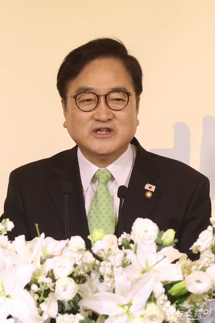 우원식 국회의장이 10일 오전 서울 여의도 한국노총에서 열린 한국노총 창립 80주년 기념식에서 축사를 하고 있다. 사진=강민석 기자 kms@newsway.co.kr