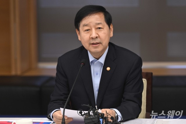 모두발언 하는 구윤철 부총리 겸 재정경제부 장관