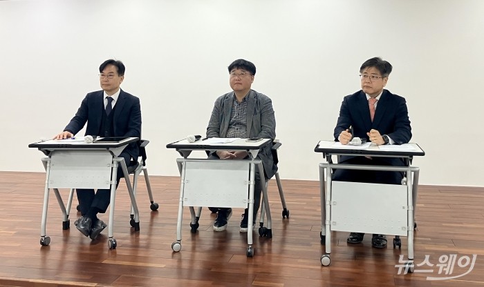 지난 13일 서울 중구 CKL기업지원센터에서 '게임법 전부개정안의 주요 쟁점' 세미나가 진행됐다. 사진 김세현 기자