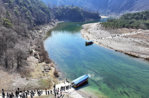 항공료 급등·환율 상승···해외 대신 국내 관광으로