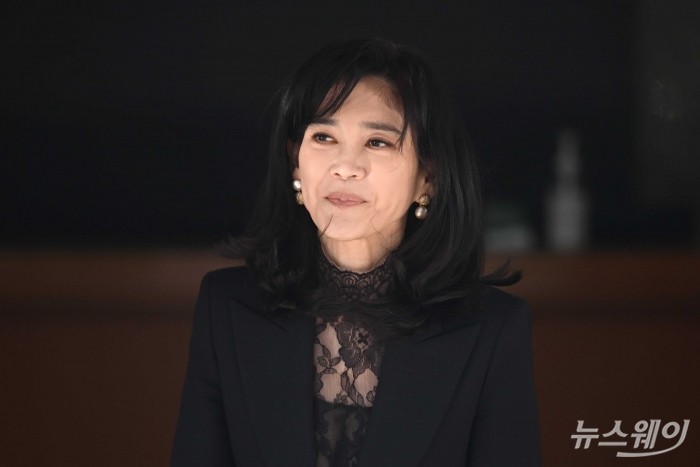 이부진 호텔신라 대표이사가 19일 오전 서울 중구 삼성전자 장충사옥에서 열린 제53기 호텔신라 주주총회를 마친 뒤 미소를 머금고 주총장을 나서고 있다. 사진=강민석 기자 kms@newsway.co.kr