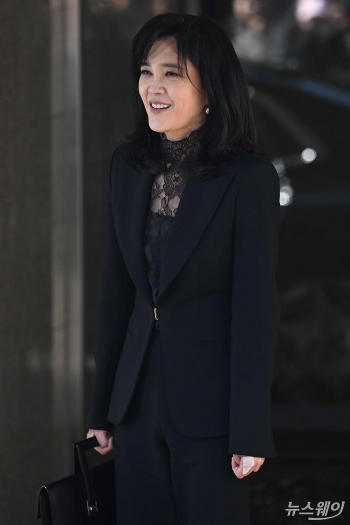 이부진 호텔신라 대표이사가 19일 오전 서울 중구 삼성전자 장충사옥에서 열린 제53기 호텔신라 주주총회를 마친 뒤 미소를 머금고 주총장을 나서고 있다. 사진=강민석 기자 kms@newsway.co.kr