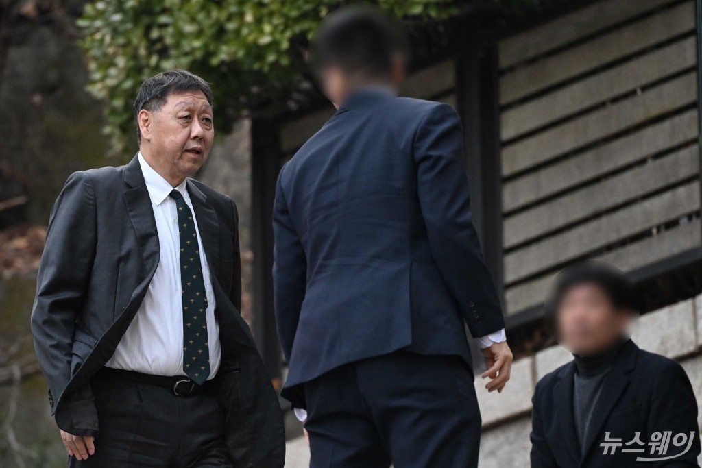 정몽일 현대미래로그룹 회장, 故 정주영 회장 25주기 참석