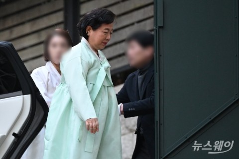 고(故) 아산 정주영 25주기 참석한 현정은 현대그룹 회장