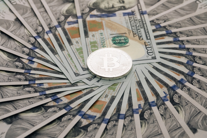 비트코인 상승 제동···기술주 하락·국채 수익률 급등에 현금 선호 심화. 출처=유토이미지