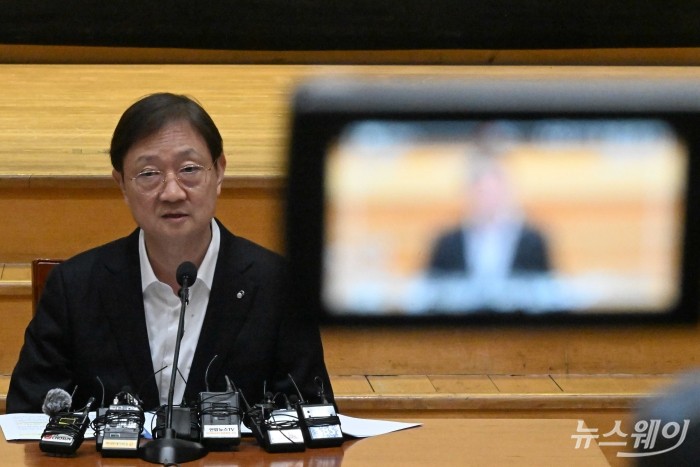 이찬진 금융감독원장이 26일 오전 서울 여의도 금융감독원에서 열린 출입기자단 간담회에서 모두발언을 하고 있다. 사진=강민석 기자 kms@newsway.co.kr