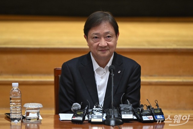 다음 달부터 특사경 조사 단계 직접 수사···이찬진 "밥값 할 것"