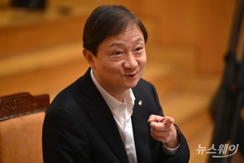 출입기자들 만난 이찬진 금감원장