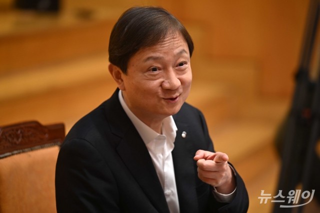 출입기자들 만난 이찬진 금감원장