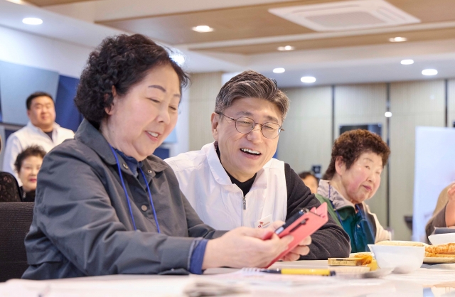 정재헌 SKT 대표, 첫 선택은 '현장'···"AI 시대에도 답은 고객"