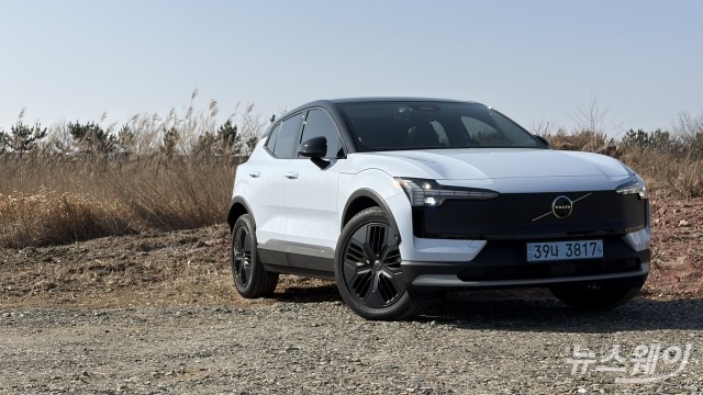 "예쁜건 원래 불편해" 볼보 EX30의 독한 다이어트