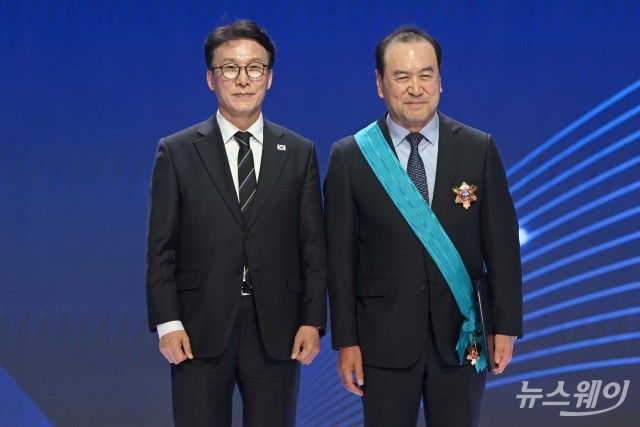 이성호 유니테크 회장, 금탑산업훈장 수상