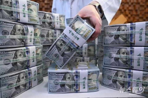 중동 지정학적 리스크 재점화··· 원·달러 환율 1495.4원 급등 출발