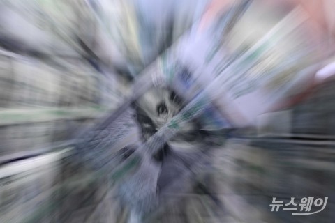 트럼프 확전 예고에 요동치는 원·달러 환율