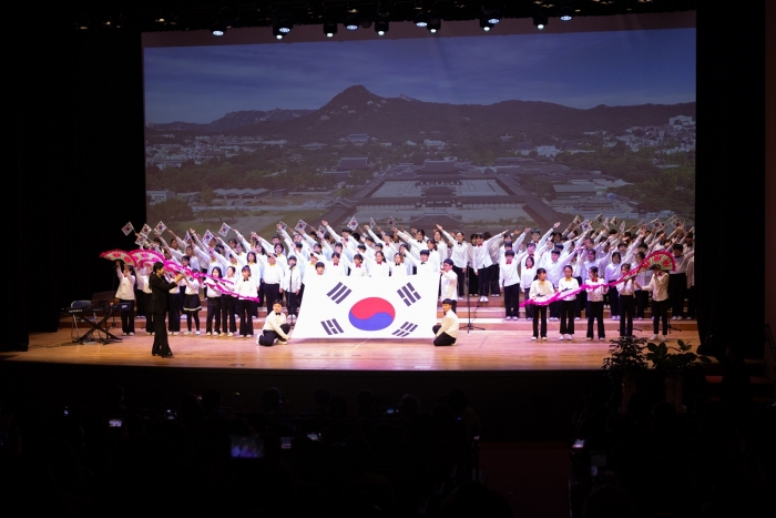 나주시가 2025년 11월 11일 나주문화예술회관과 나주정미소 일원에서 '예술 더하기 수업 성과공유회'를 개최했다.