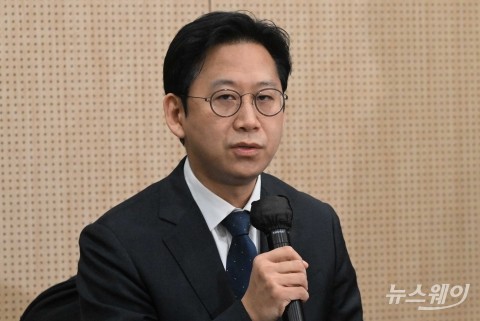 배경훈, 통신사에 '신뢰 회복' 당부···3사 대표 "보안 강화 총력"
