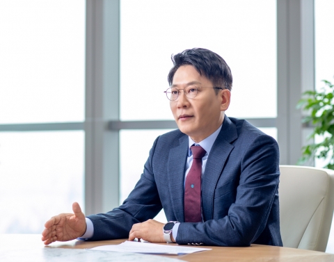 LG엔솔 김동명 "2028년까지 AX로 생산성 50% 개선"
